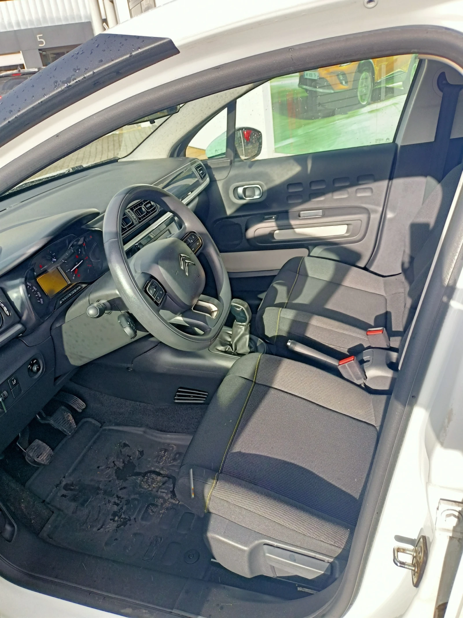 Citroen C3 - 1890  , 1.2 PureTech hatch | Mobile.bg   7