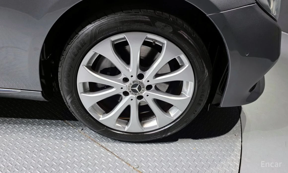 Mercedes-Benz E 220 | Mobile.bg   5