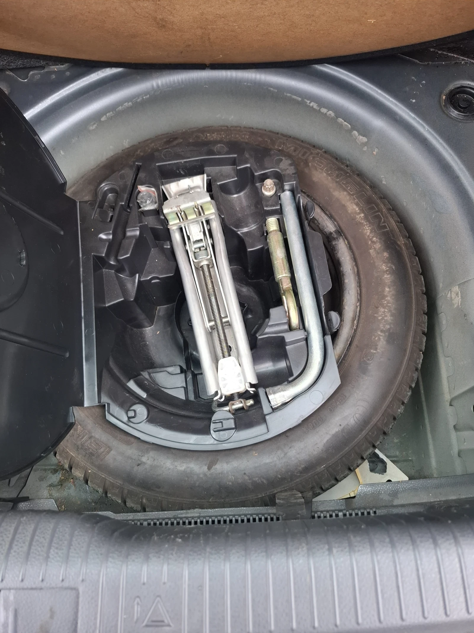 VW Polo 1.4 Бензин 2006г  - изображение 7