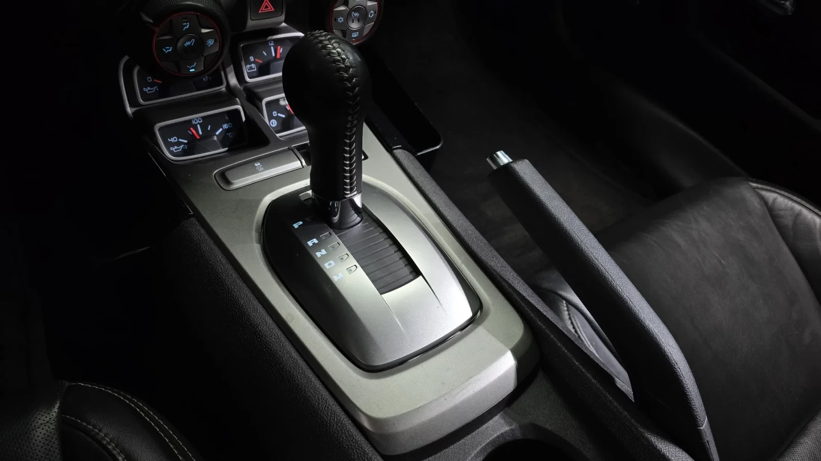 Chevrolet Camaro 2015* ZL1 PACK* КОЖА* КРАЙНА ЦЕНА, снимка 12 - Автомобили и джипове - 54073115