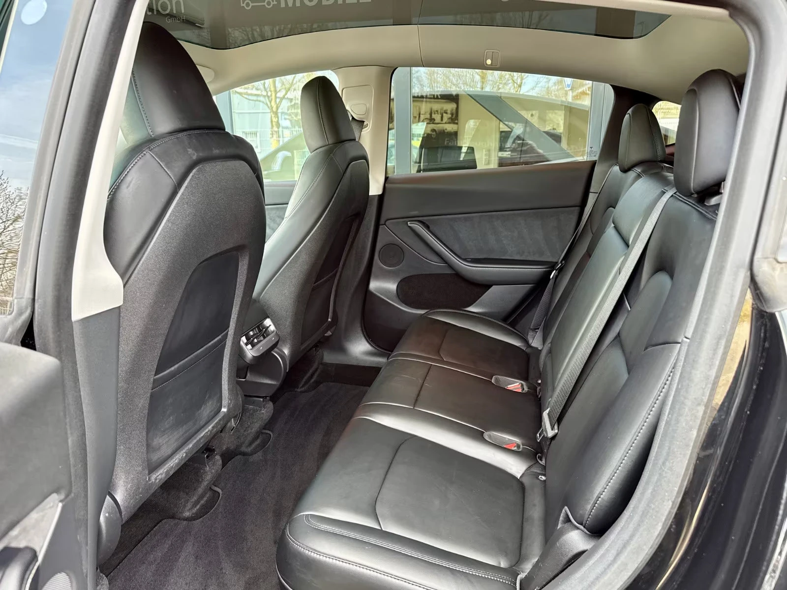 Tesla Model Y LONGE-RANGE/514HP/AWD/BLACK/PANO/360/NAVI/LED/670z, снимка 12 - Автомобили и джипове - 54110436