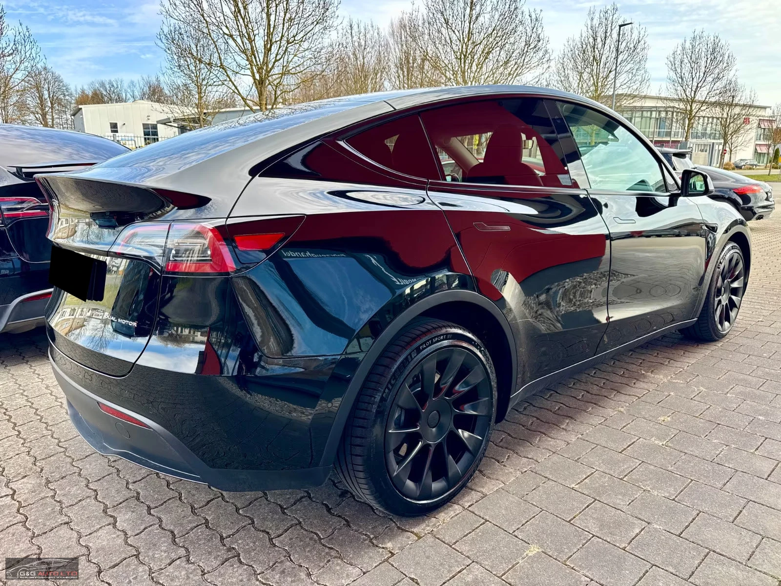 Tesla Model Y LONGE-RANGE/514HP/AWD/BLACK/PANO/360/NAVI/LED/670z, снимка 5 - Автомобили и джипове - 54110436
