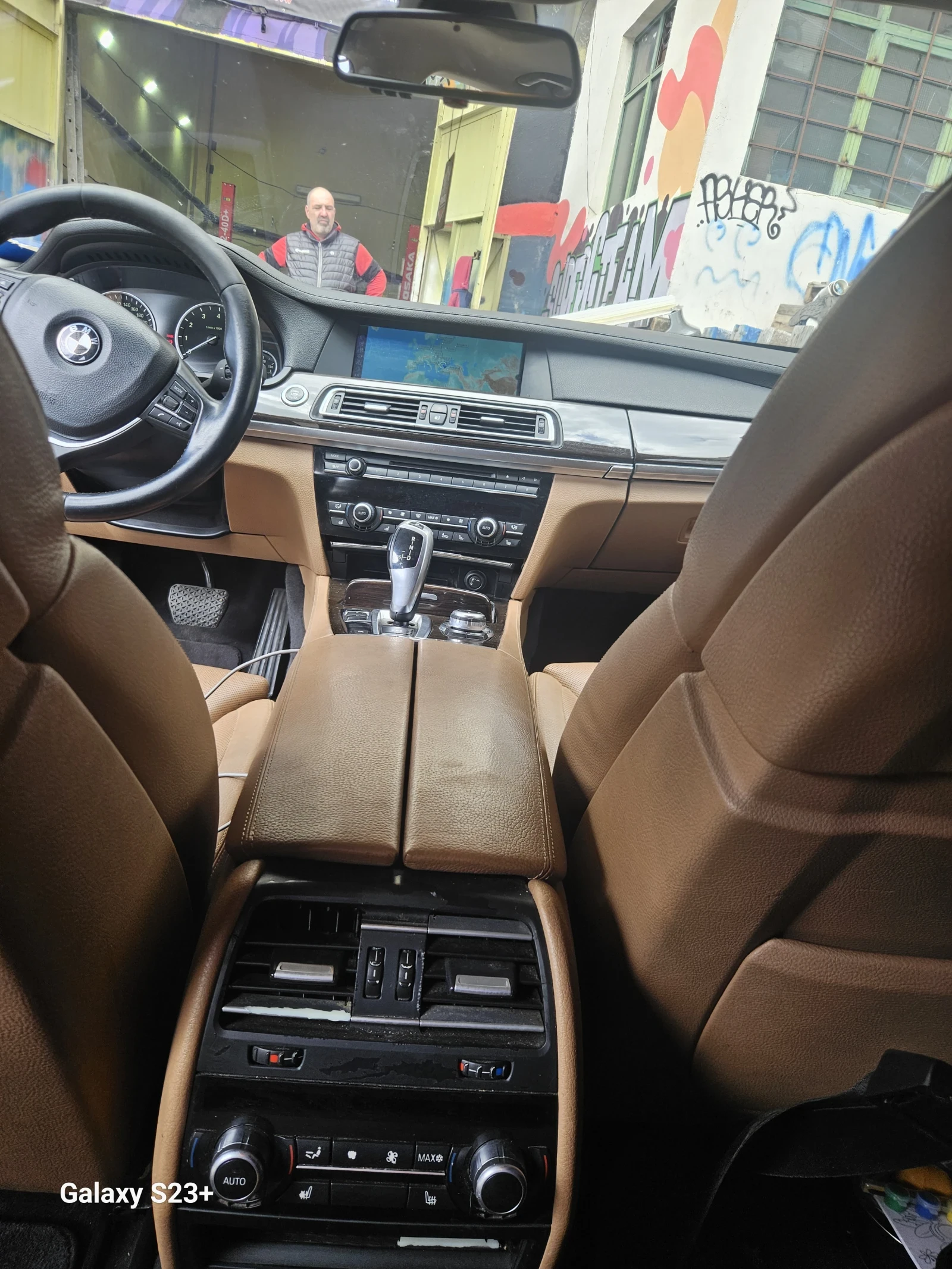 BMW 750, снимка 7 - Автомобили и джипове - 54172234