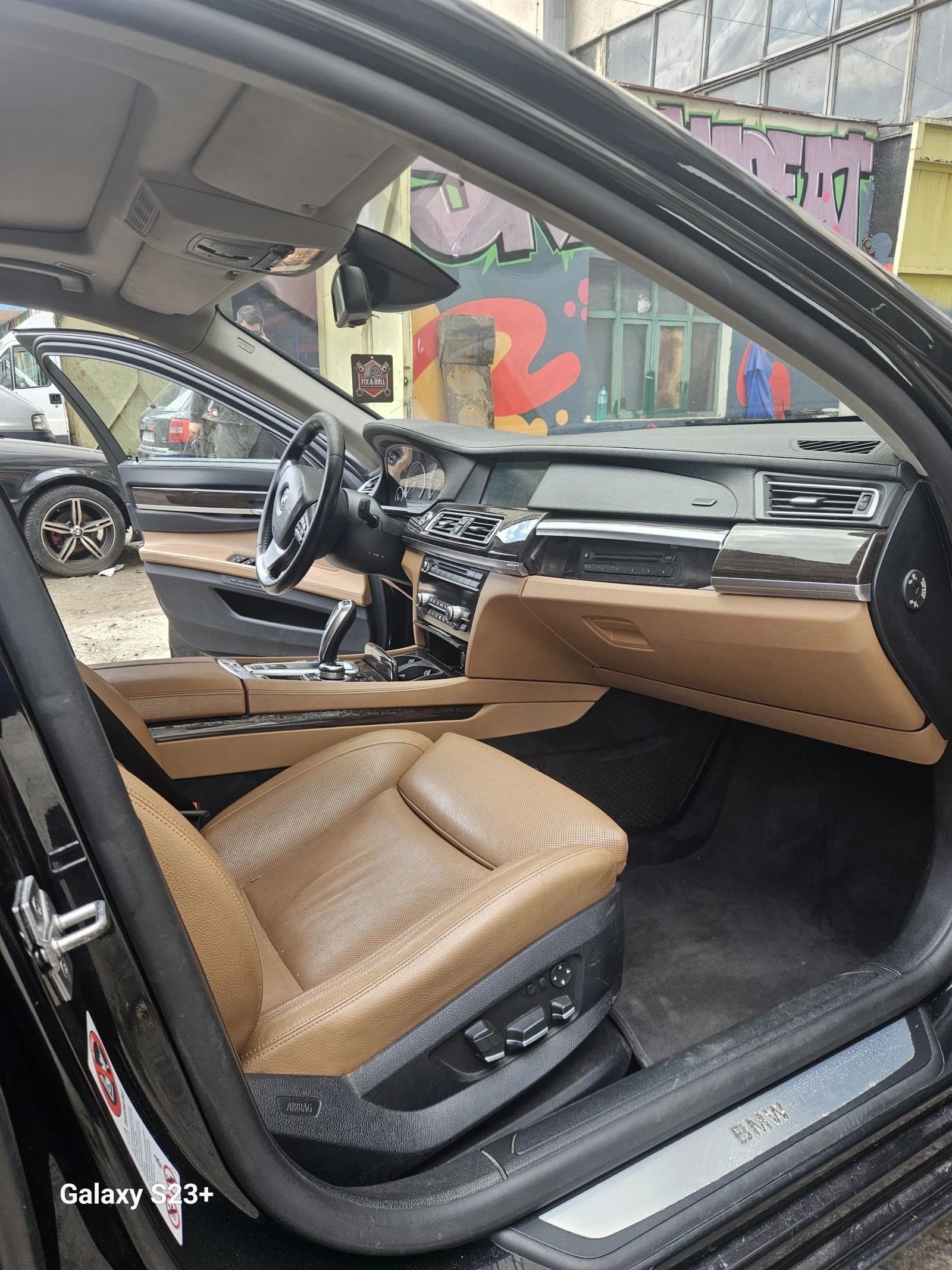 BMW 750, снимка 3 - Автомобили и джипове - 54172234
