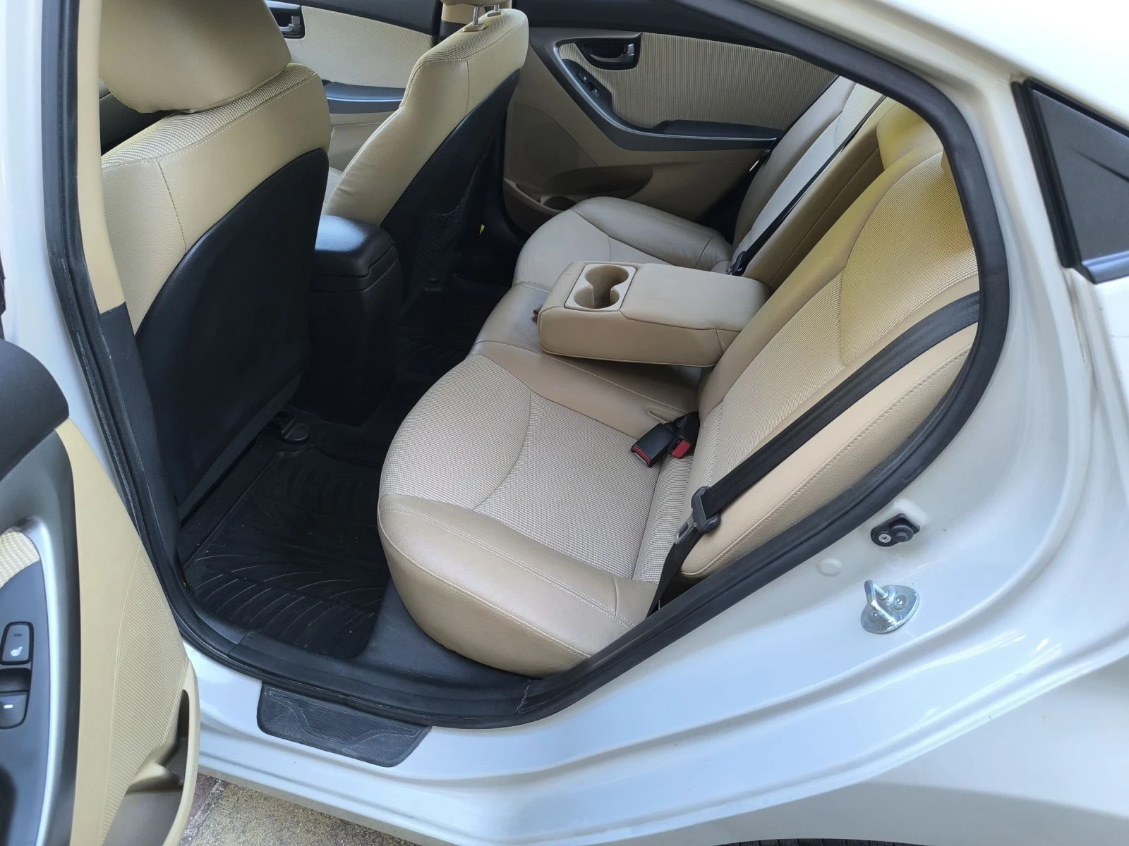 Hyundai Elantra 1.6 ������ ��� | Mobile.bg � ����������� 10