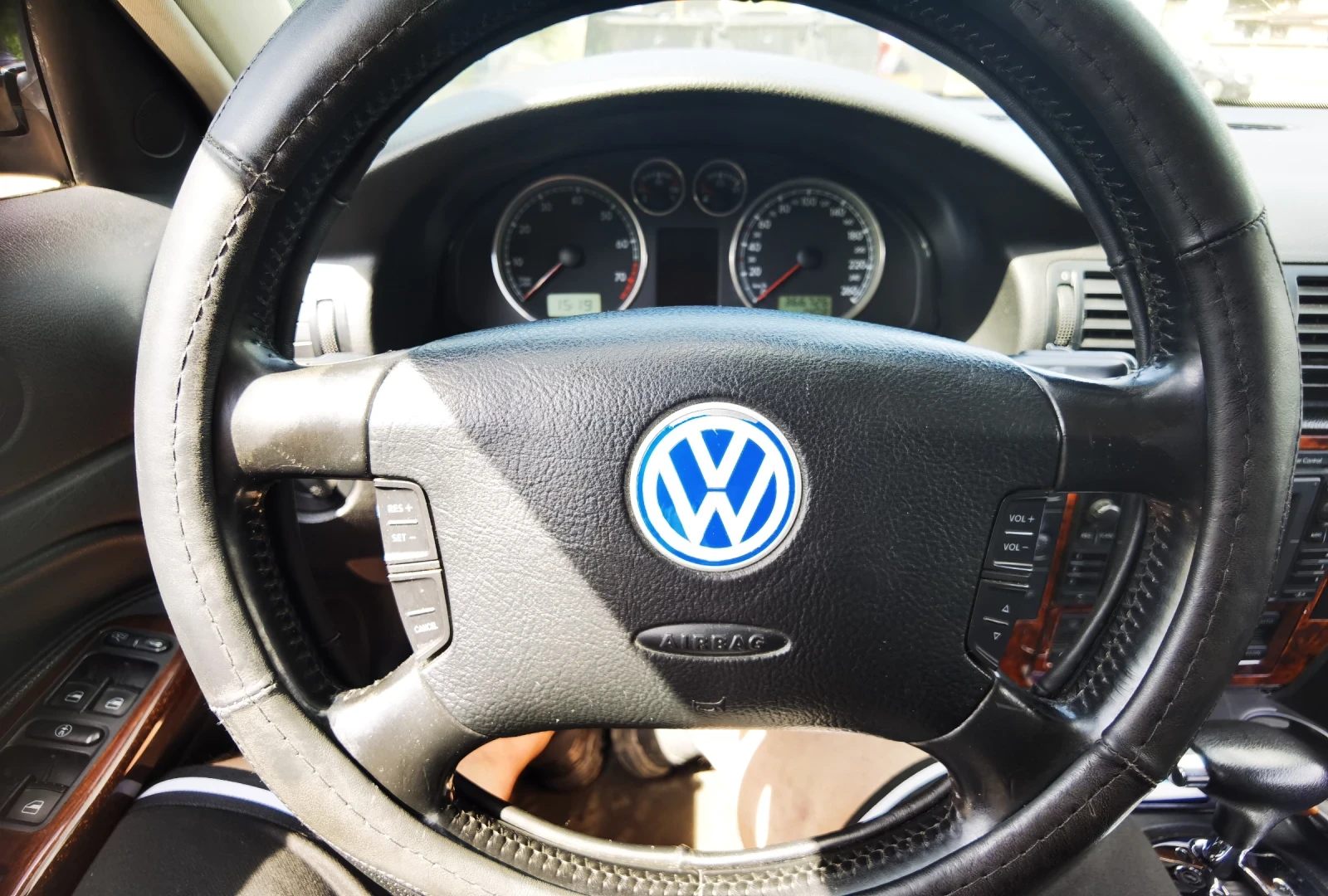 VW Passat 2.8 30V 4motion , снимка 9 - Автомобили и джипове - 54670310