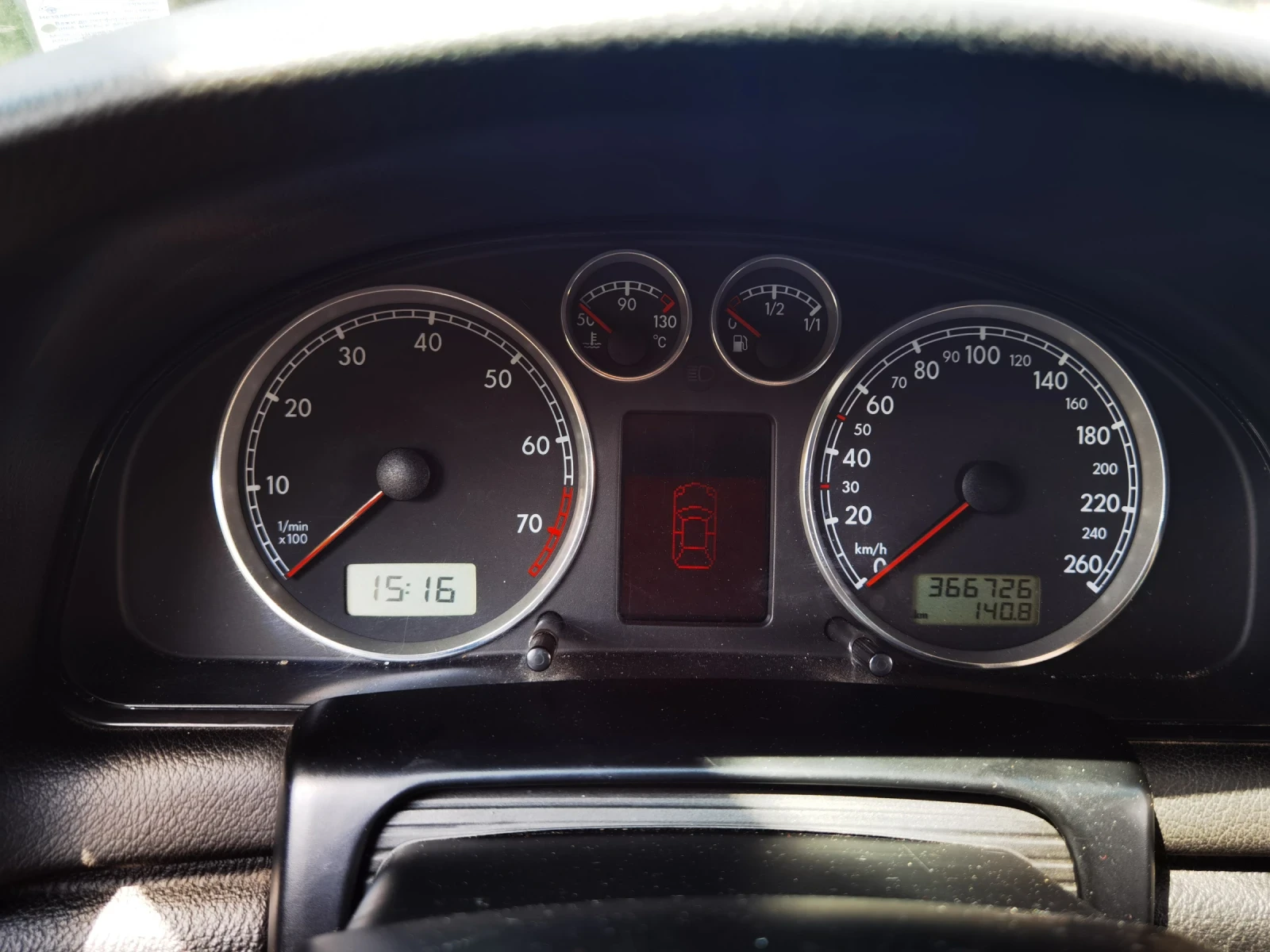 VW Passat 2.8 30V 4motion , снимка 11 - Автомобили и джипове - 54670310
