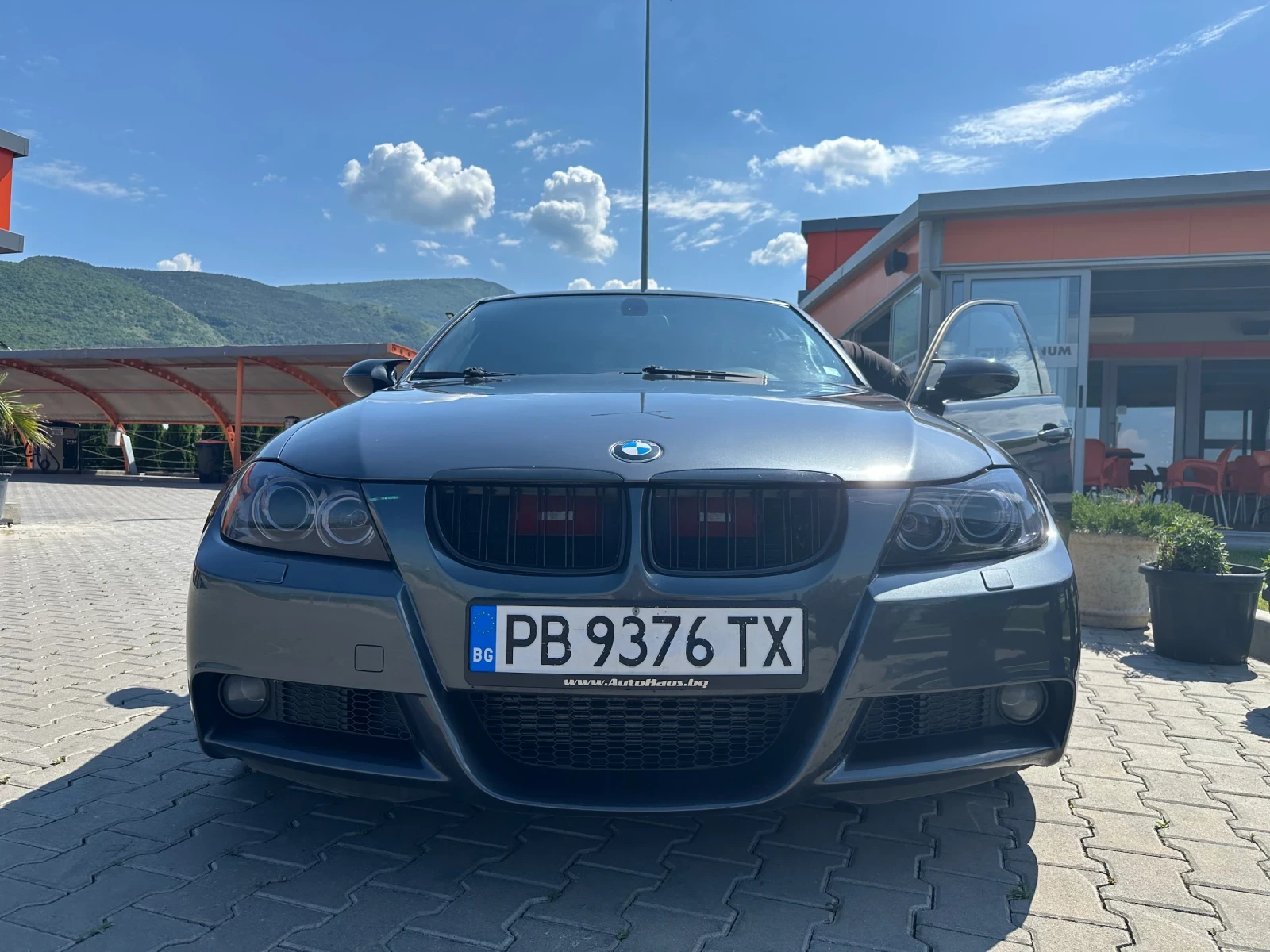BMW 320 M-Pack, снимка 5 - Автомобили и джипове - 54683981