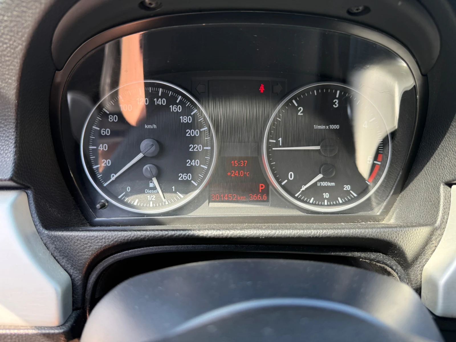 BMW 320 M-Pack, снимка 12 - Автомобили и джипове - 54683981