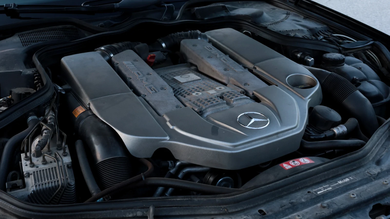Mercedes-Benz CLS 55 AMG, снимка 7 - Автомобили и джипове - 54840584