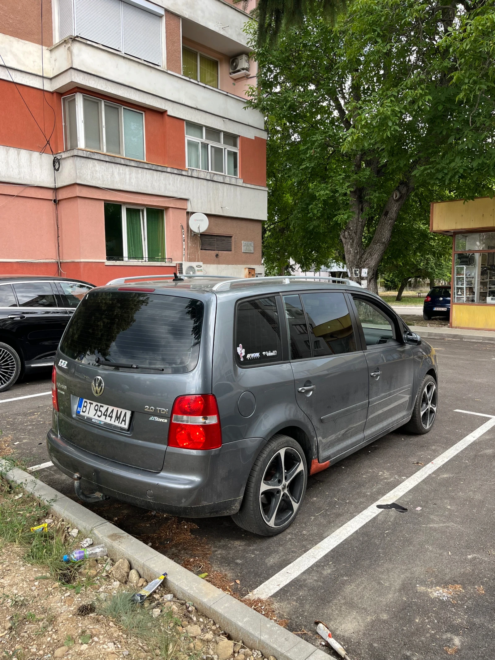 VW Touran, снимка 3 - Автомобили и джипове - 55218089