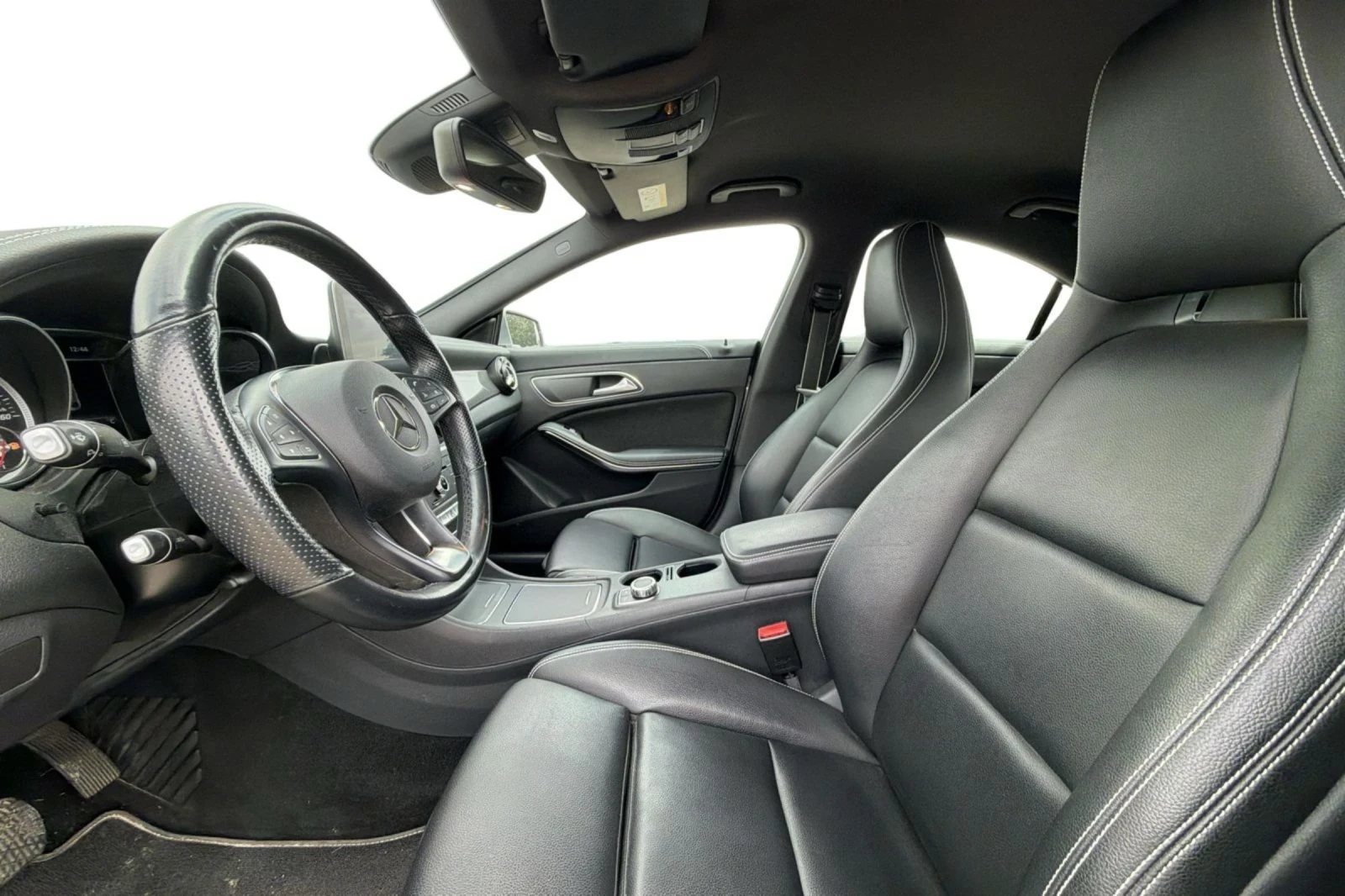 Mercedes-Benz CLA 200 Coupe | 7G-Tronic | 1.6 Petrol 156hp, снимка 8 - Автомобили и джипове - 55250630