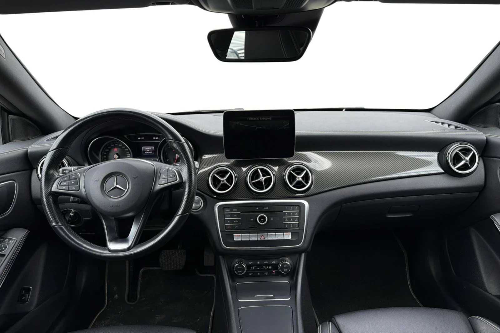 Mercedes-Benz CLA 200 Coupe | 7G-Tronic | 1.6 Petrol 156hp, снимка 5 - Автомобили и джипове - 55250630