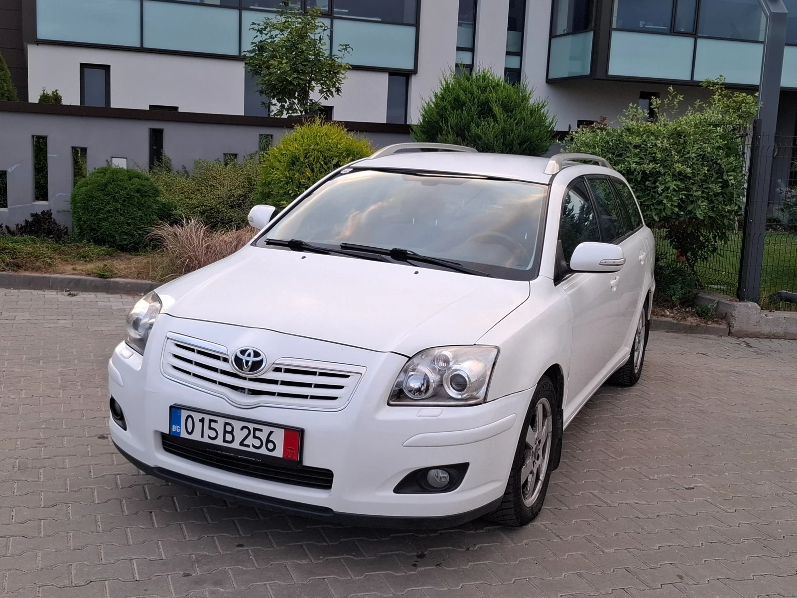 Toyota Avensis 2.0D4D* (126кс)* FACELIFT* НОВ ВНОС* * 