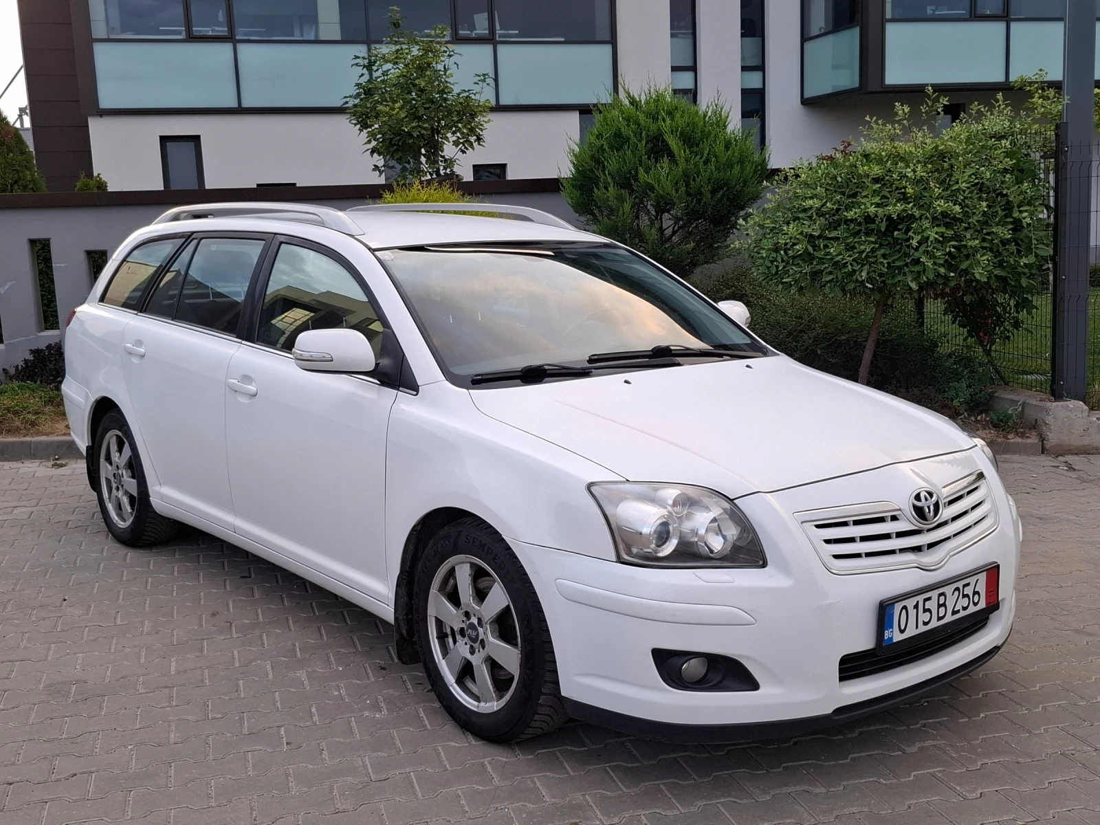 Toyota Avensis 2.0D4D* (126кс)* FACELIFT* НОВ ВНОС* * , снимка 11 - Автомобили и джипове - 55304388