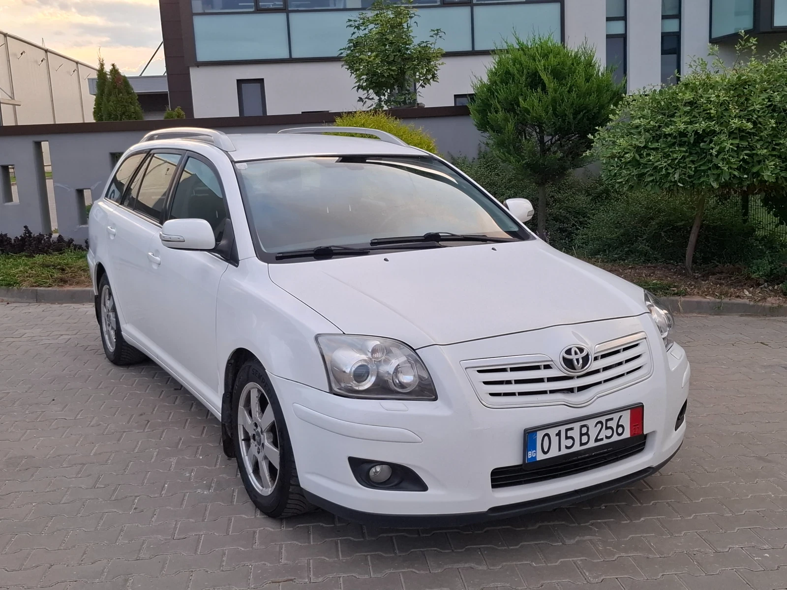 Toyota Avensis 2.0D4D* (126кс)* FACELIFT* НОВ ВНОС* * , снимка 9 - Автомобили и джипове - 55304388