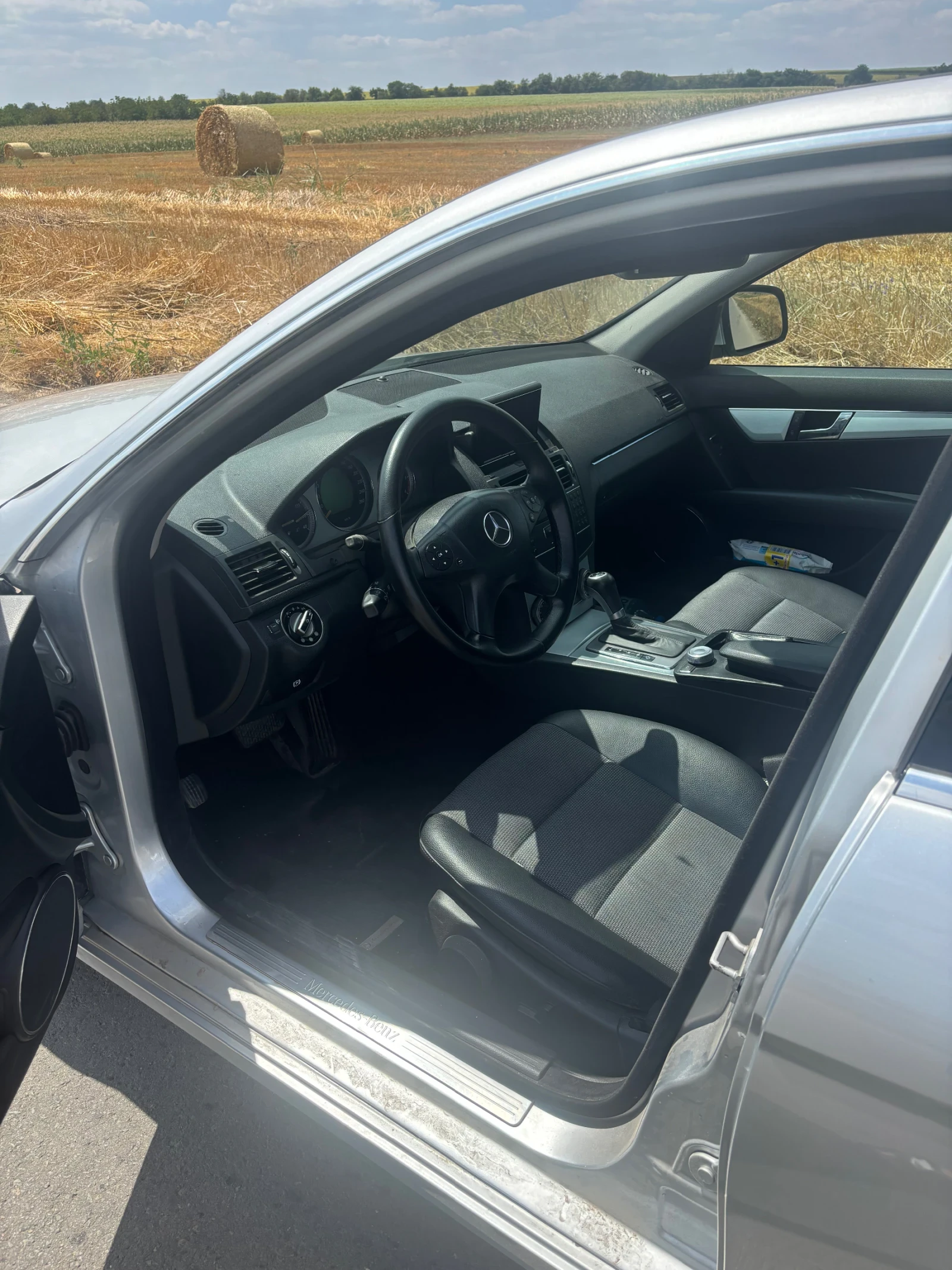 Mercedes-Benz C 220, снимка 6 - Автомобили и джипове - 55625704