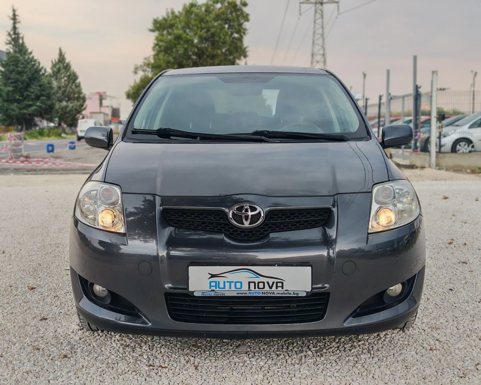 Toyota Auris 1.4 ДИЗЕЛ 90 К.С УНИКАЛНО СЪСТОЯНИЕ!!!, снимка 2 - Автомобили и джипове - 55791225