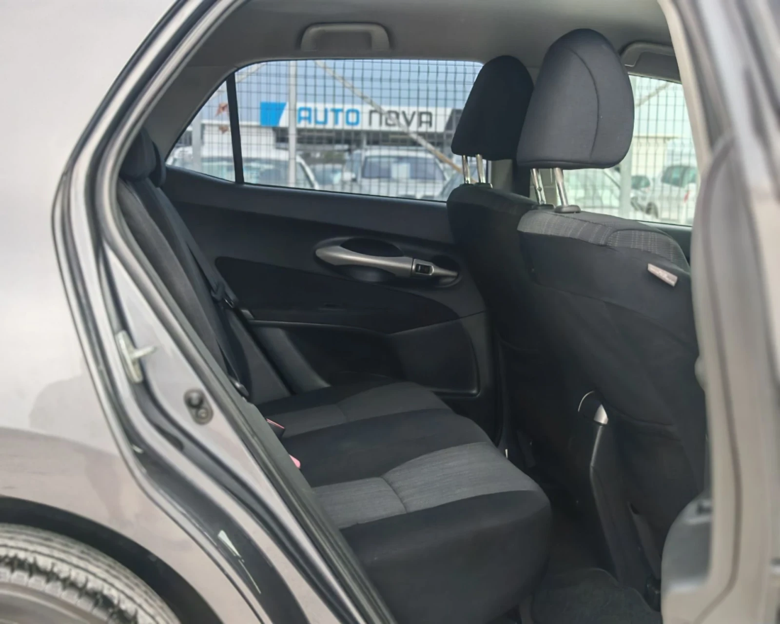 Toyota Auris 1.4 ДИЗЕЛ 90 К.С УНИКАЛНО СЪСТОЯНИЕ!!!, снимка 11 - Автомобили и джипове - 55791225