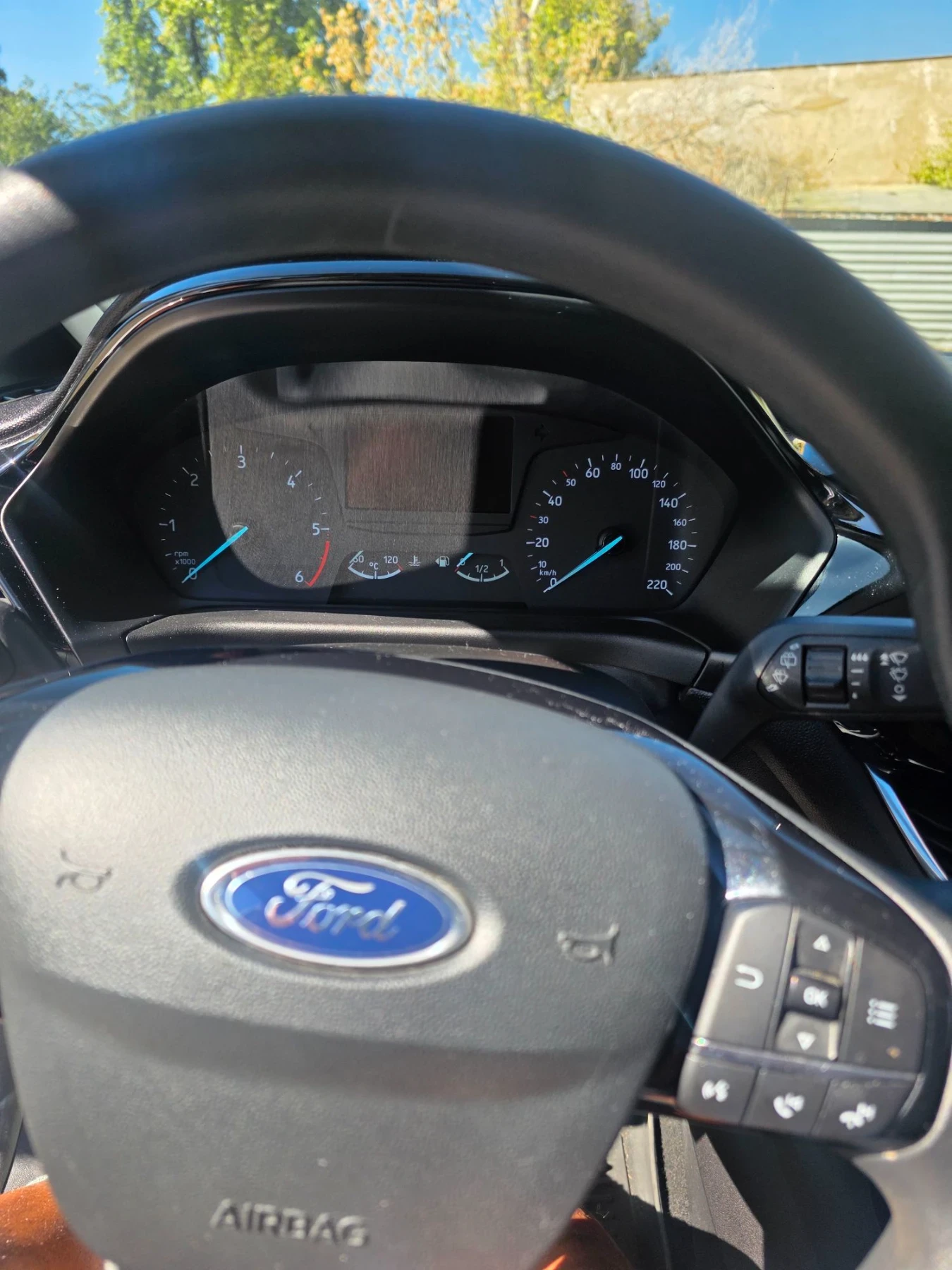 Ford Fiesta 1.5 ����� | Mobile.bg � ����������� 9