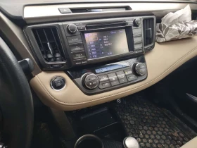 Toyota Rav4 * Limited * 2 КЛЮЧА* PANO* KEYLESS* ПОДГРЕВ* , снимка 9