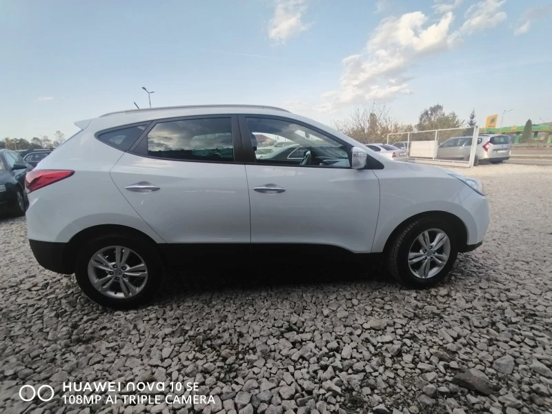 Hyundai IX35 1.7 EURO5A, снимка 7 - Автомобили и джипове - 45743784