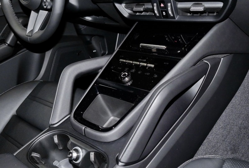 Porsche Cayenne Coupe = NEW= Sport Design Гаранция, снимка 10 - Автомобили и джипове - 46007532