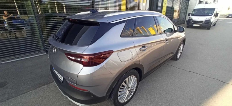 Opel Grandland X 1.5, снимка 3 - Автомобили и джипове - 47935488