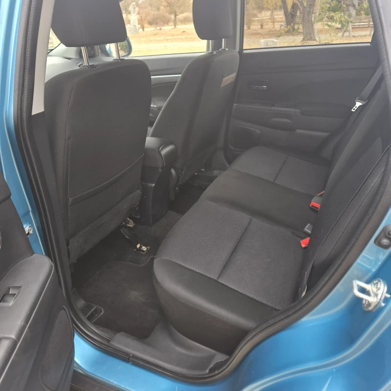 Mitsubishi ASX 2.0l 4x4, снимка 8 - Автомобили и джипове - 47972412