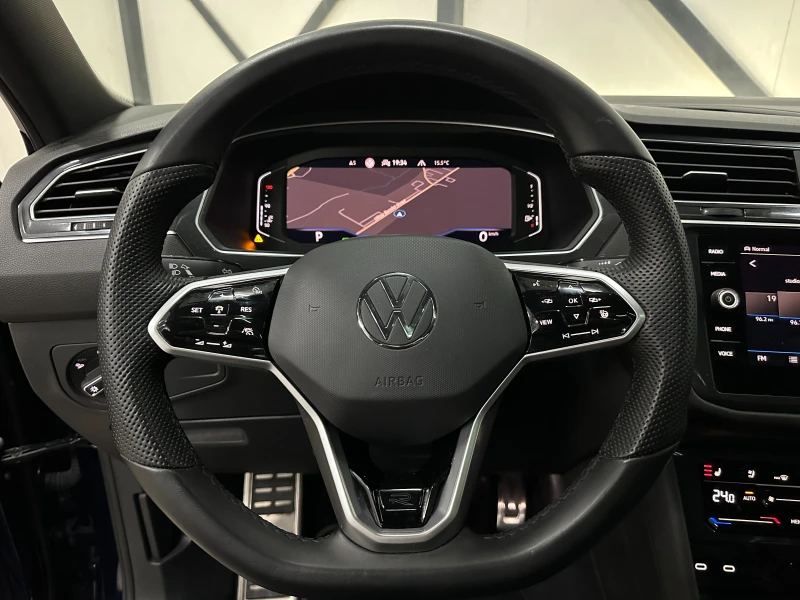 VW Tiguan * R-LINE* 19 500км* LANE ASSIST* ОБДУХ* , снимка 12 - Автомобили и джипове - 50278176