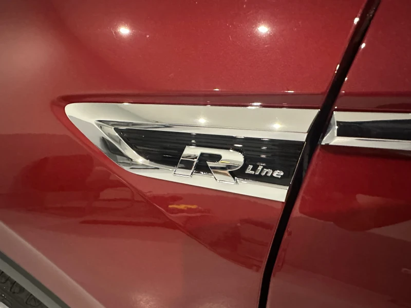 VW Tiguan 2.0TDI 4MOTION R-LINE NAVI PECHKA KAMERA Panorama, снимка 16 - Автомобили и джипове - 50564365