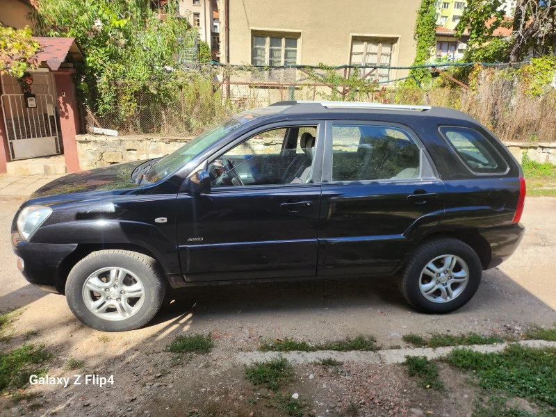 Kia Sportage 2.0 CRDi 4х4 АВТОМАТ, снимка 3 - Автомобили и джипове - 51785895