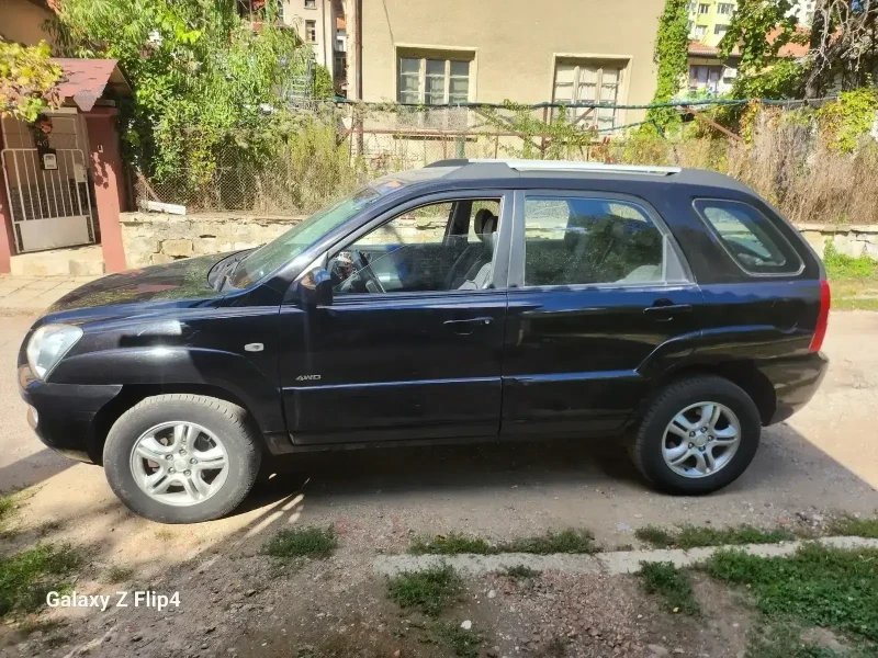 Kia Sportage 2.0 CRDi 4х4 АВТОМАТ, снимка 2 - Автомобили и джипове - 51785895