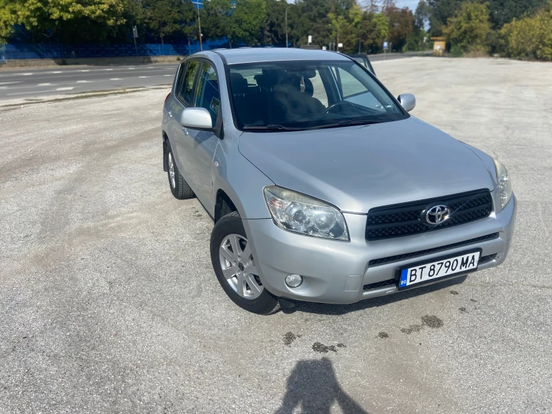 Toyota Rav4 2.2, снимка 6 - Автомобили и джипове - 52634329