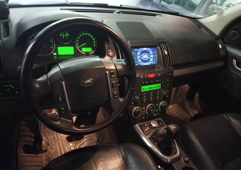 Land Rover Freelander HSE TD4, снимка 13 - Автомобили и джипове - 52485955