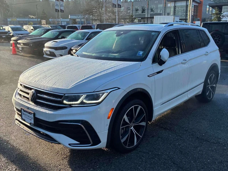VW Tiguan Highline R Line/Кожа/Панорама/Подгрев+ обдух/Клип, снимка 2 - Автомобили и джипове - 53591071