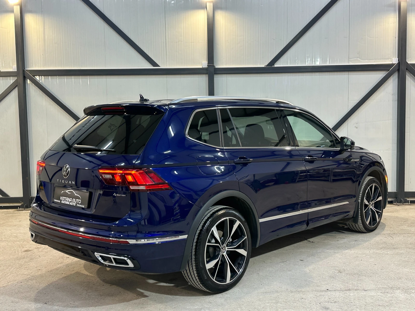 VW Tiguan * R-LINE* 19 500* LANE ASSIST* *  | Mobile.bg   5