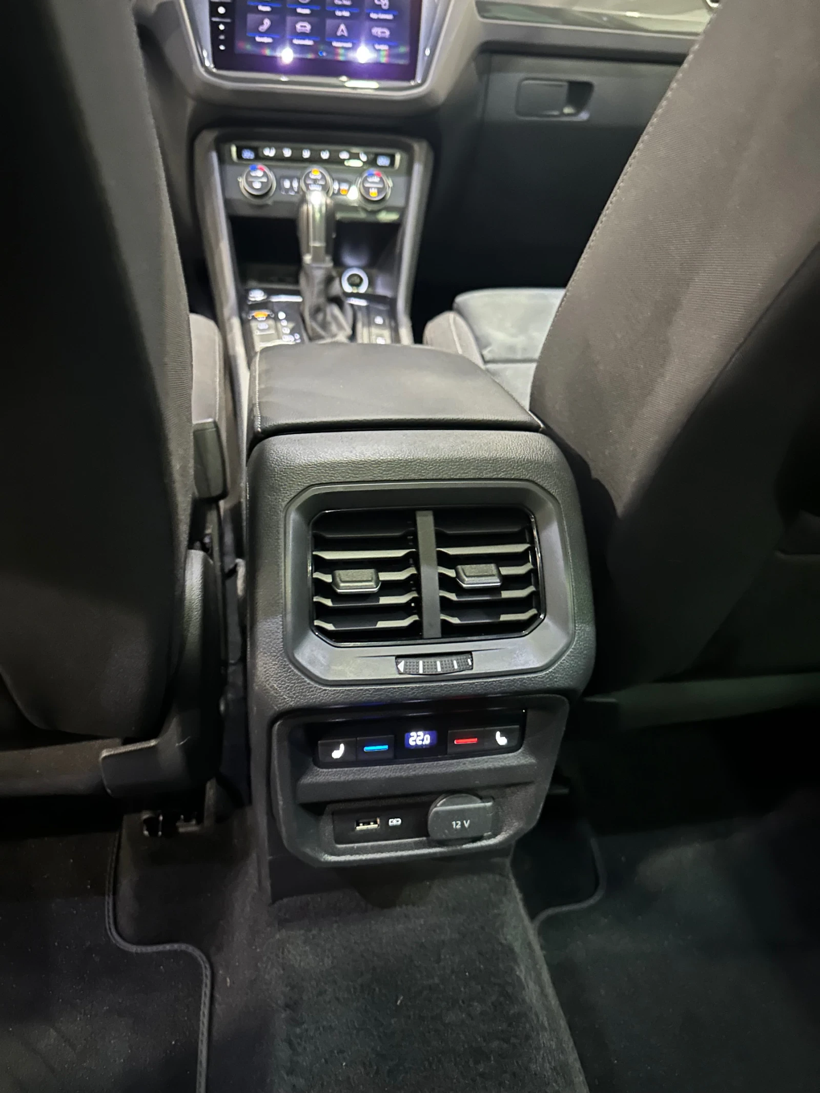 VW Tiguan 2.0TDI 4MOTION R-LINE NAVI PECHKA KAMERA Panorama | Mobile.bg   12