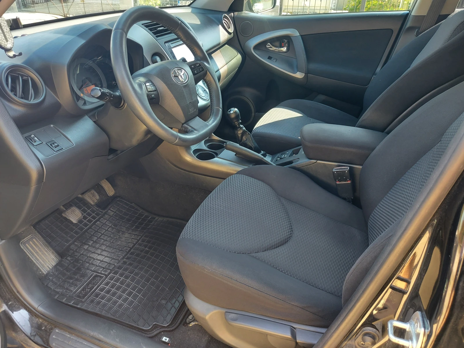 Toyota Rav4 2.2 D4D  - изображение 7