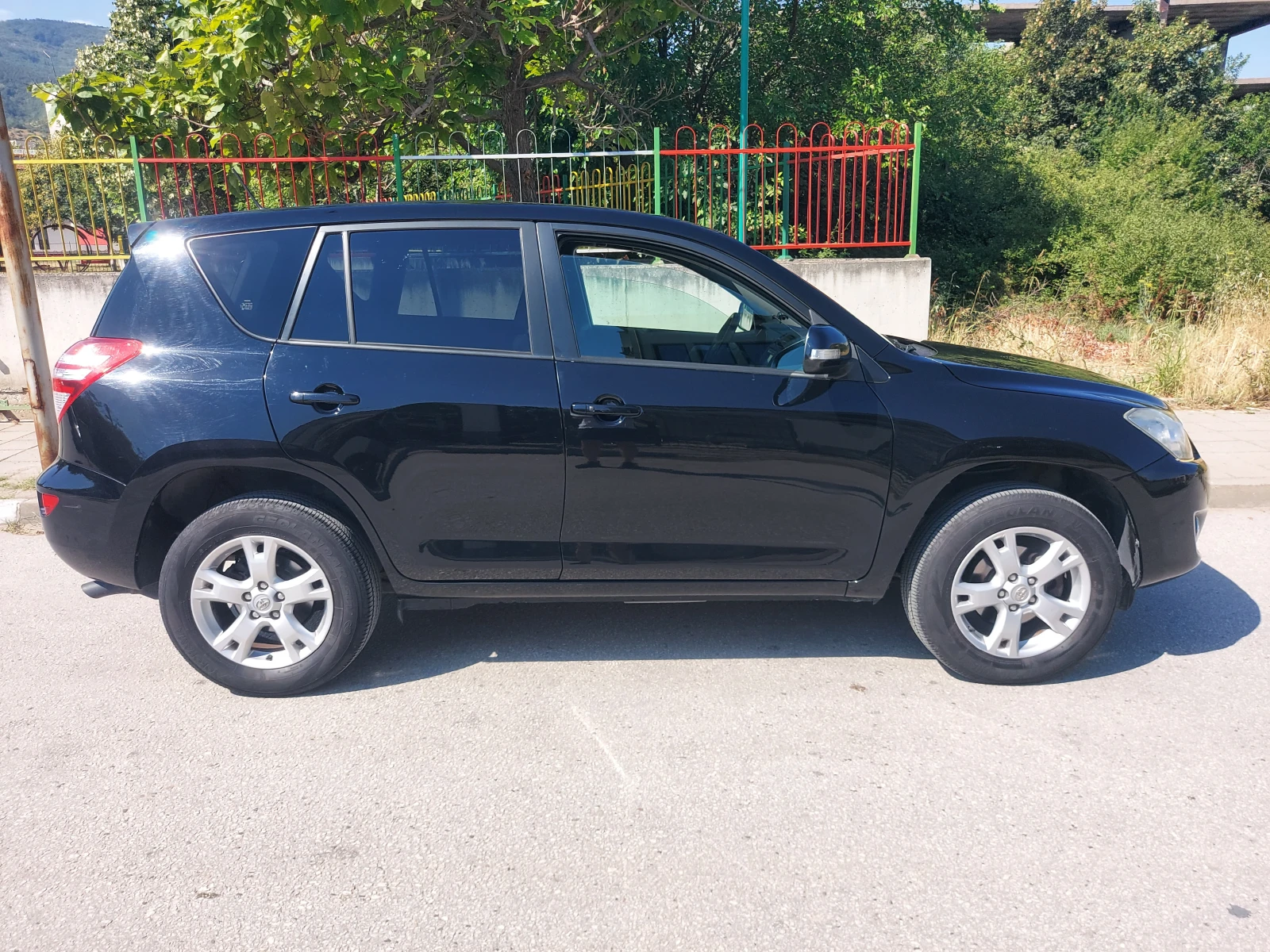 Toyota Rav4 2.2 D4D  - изображение 5