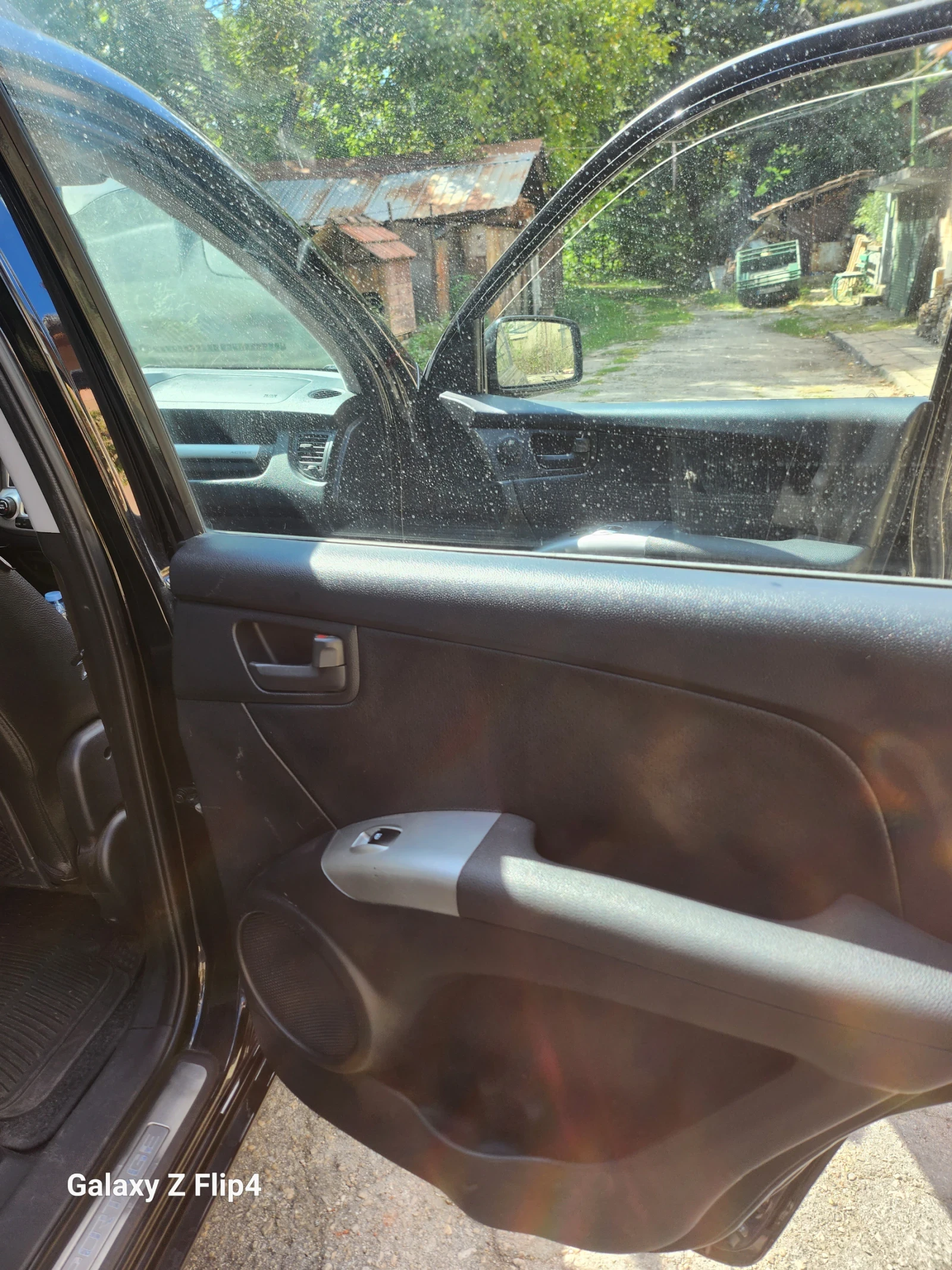 Kia Sportage 2.0 CRDi АВТОМАТ | Mobile.bg — изображение 15