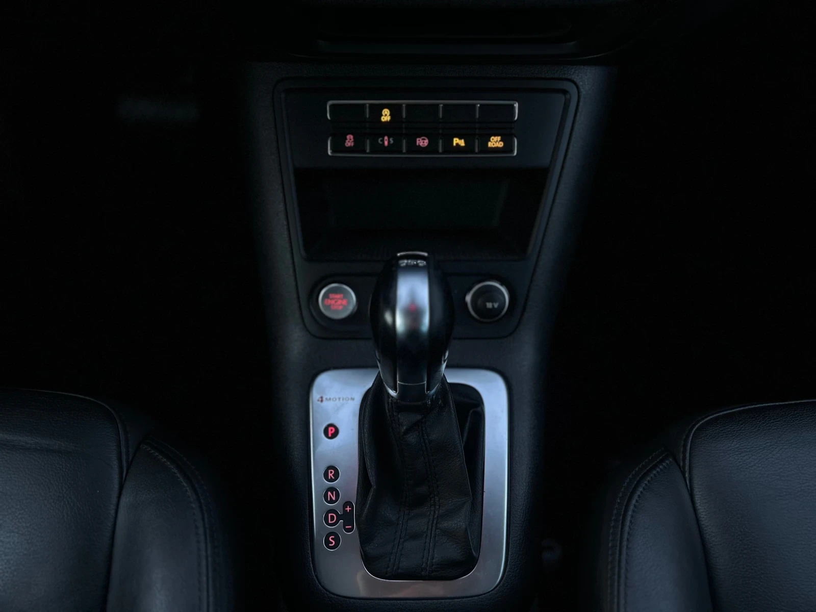 VW Tiguan 2.0TDI R LINE XENON LED NAVI KEYLESS PANO 4MOTION - изображение 9