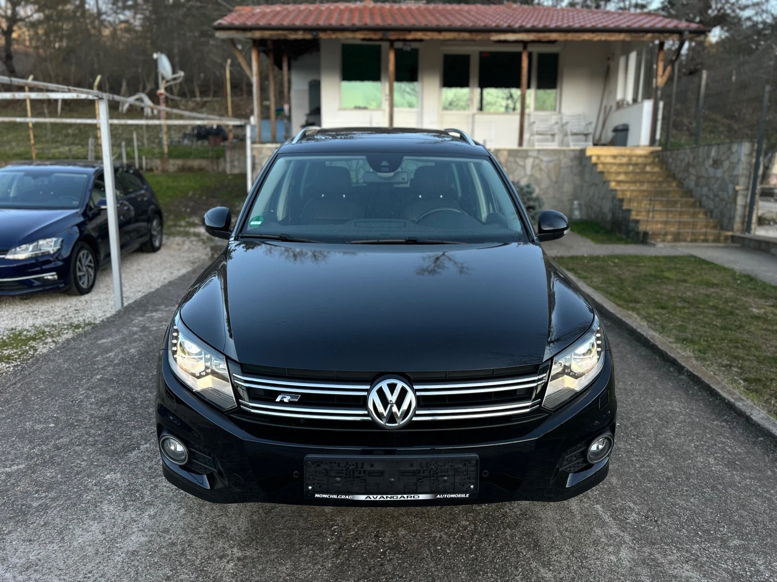 VW Tiguan 2.0TDI R LINE XENON LED NAVI KEYLESS PANO 4MOTION - изображение 5