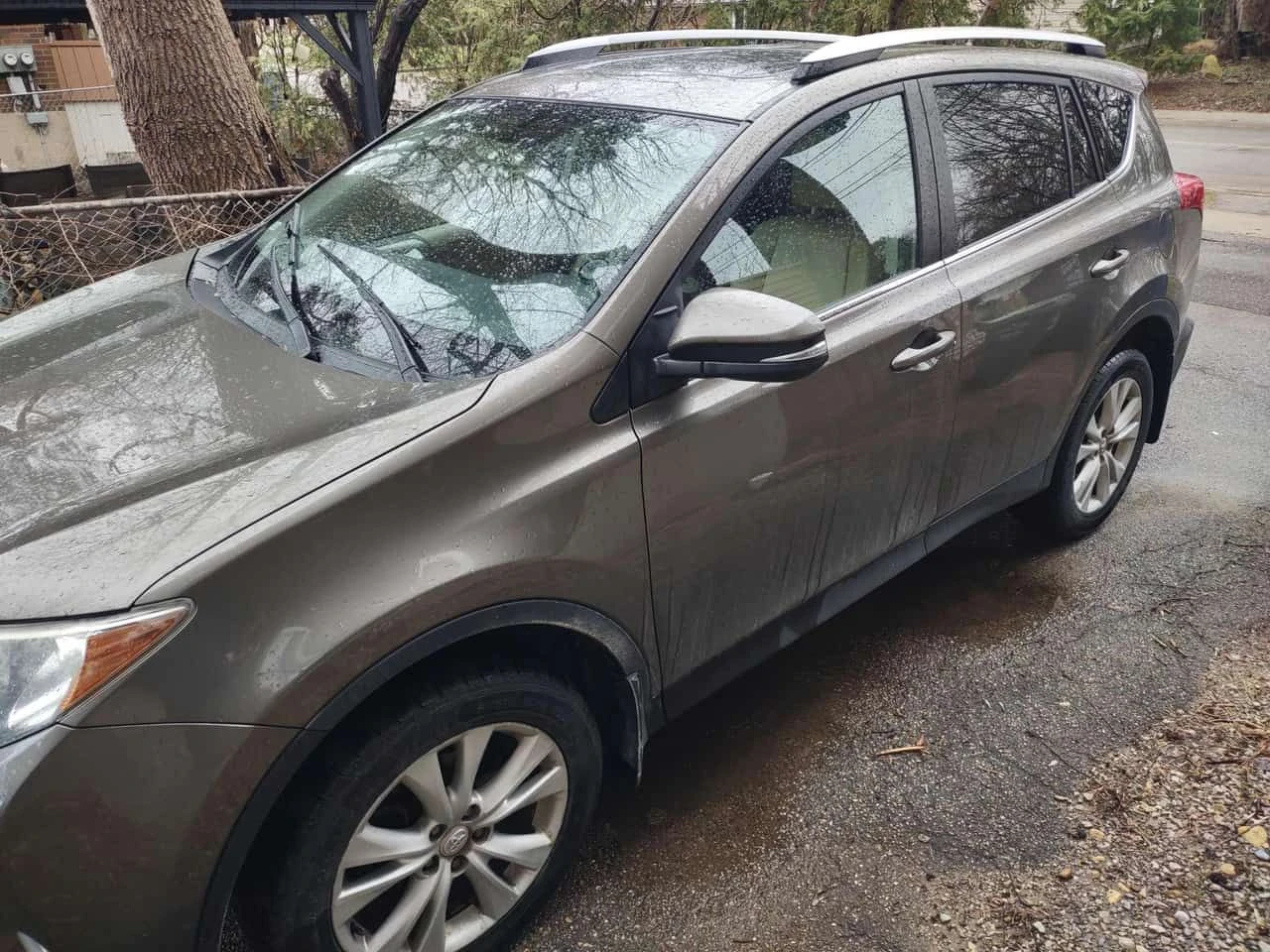 Toyota Rav4 * Limited * 2 КЛЮЧА* PANO* KEYLESS* ПОДГРЕВ* , снимка 2 - Автомобили и джипове - 54109009