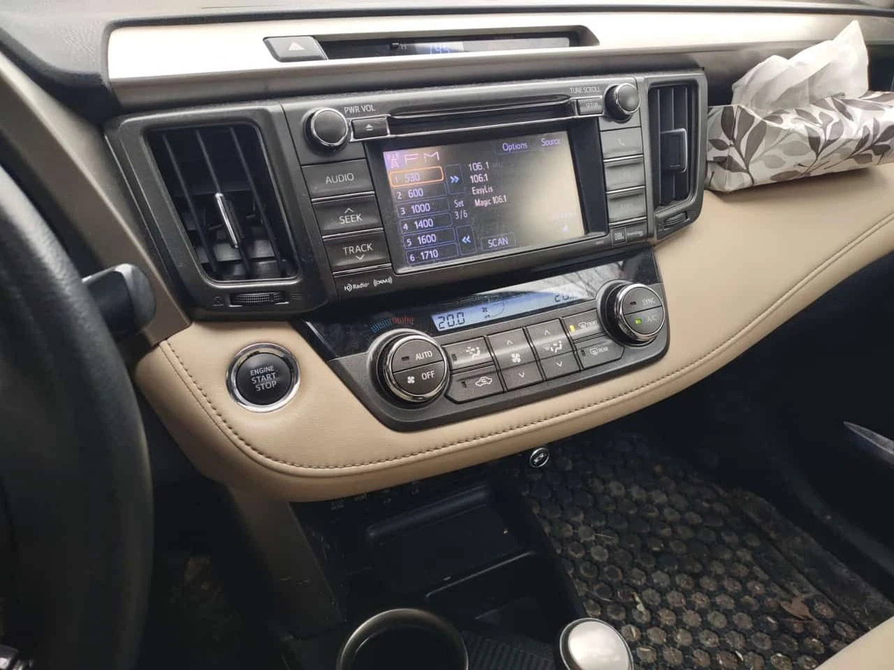 Toyota Rav4 * Limited * 2 КЛЮЧА* PANO* KEYLESS* ПОДГРЕВ* , снимка 9 - Автомобили и джипове - 54109009