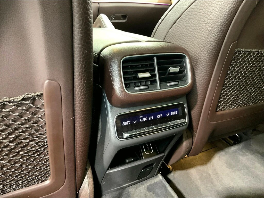 Mercedes-Benz GLS burmester* multibeam led* Parking Assist, снимка 15 - Автомобили и джипове - 54162012