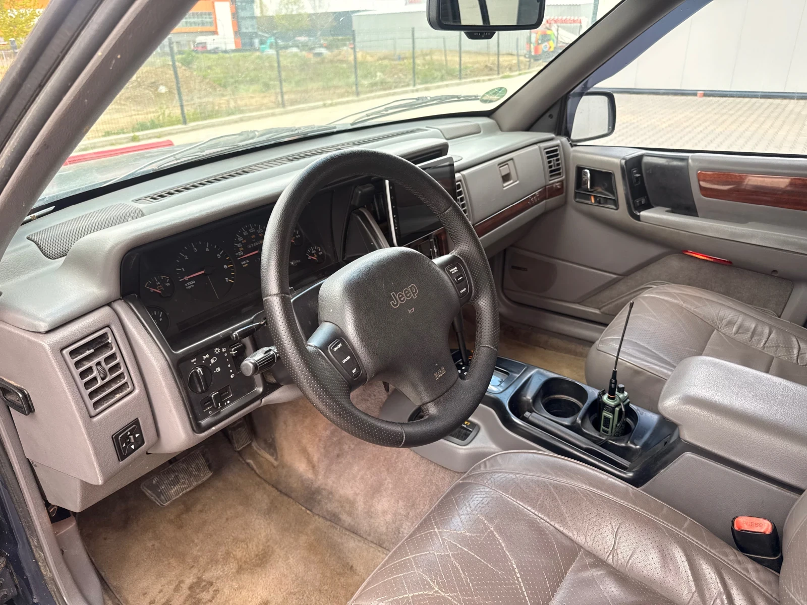 Jeep Grand cherokee, снимка 13 - Автомобили и джипове - 54416137