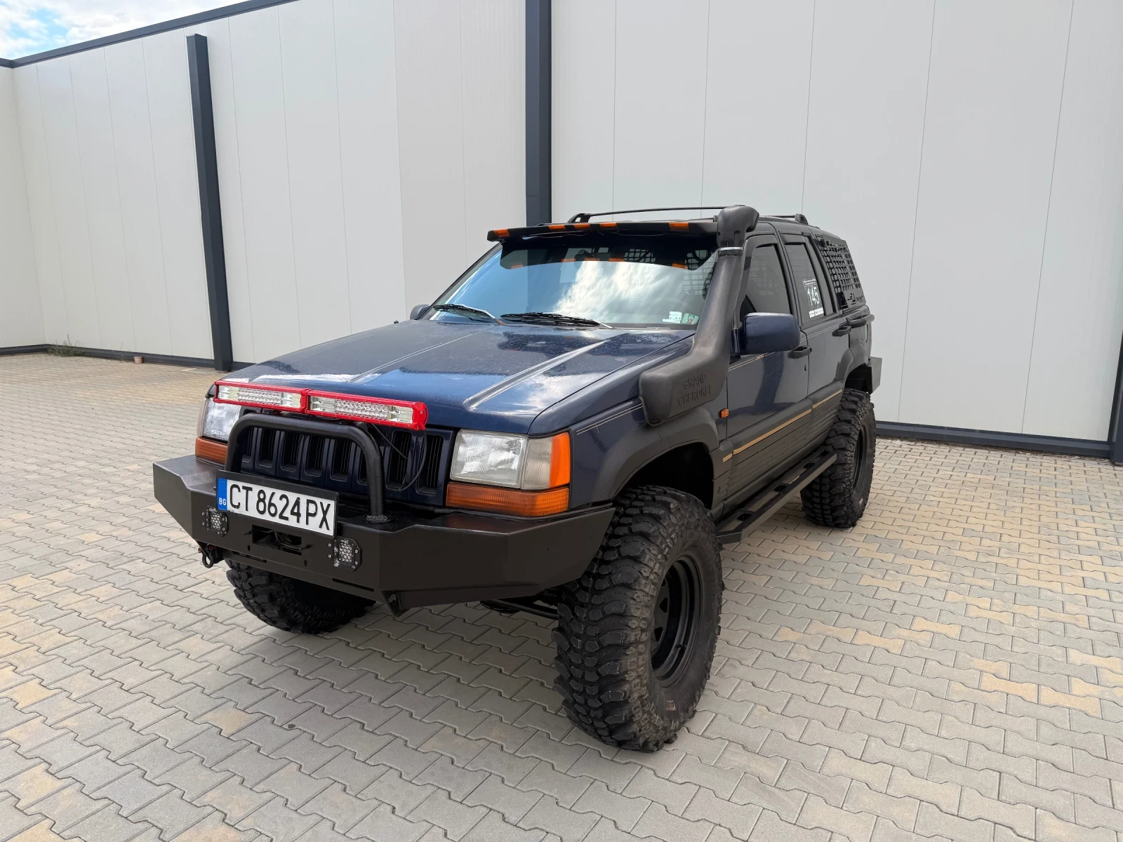 Jeep Grand cherokee, снимка 10 - Автомобили и джипове - 54416137