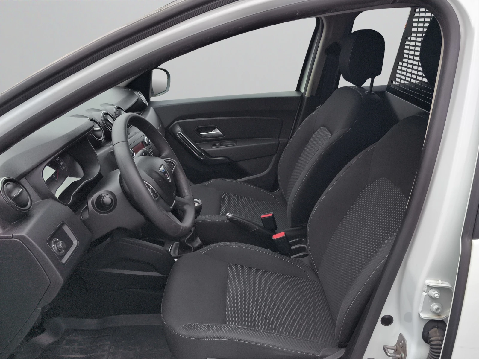 Dacia Duster 1.5dCi 116hp BVM6 4WD E6//2107R23, снимка 11 - Автомобили и джипове - 54923075