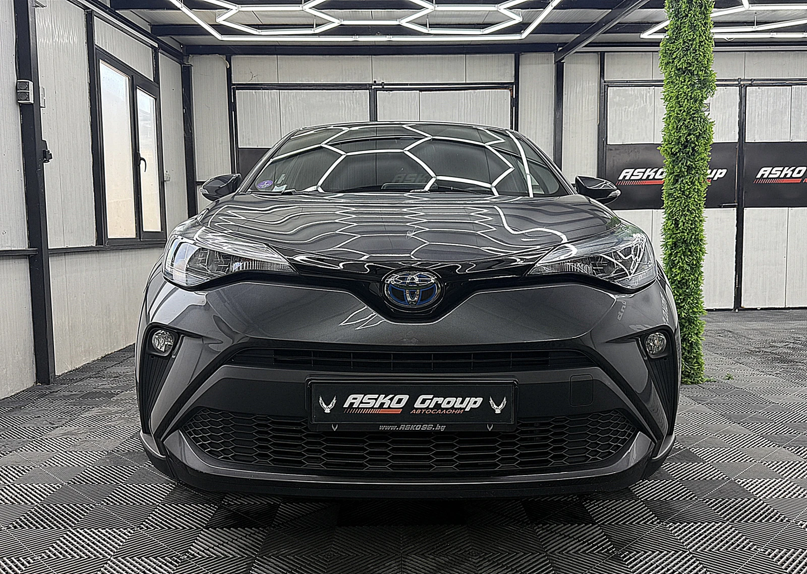 Toyota C-HR HIBRID/KAMERA/KeylessGo/ТОП СЪСТОЯНИЕ!!!!ЛИЗИНГ, снимка 2 - Автомобили и джипове - 55432194